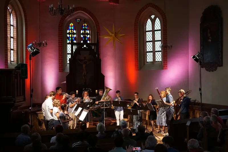 Programmbild: Bauernrose Nr. 17
